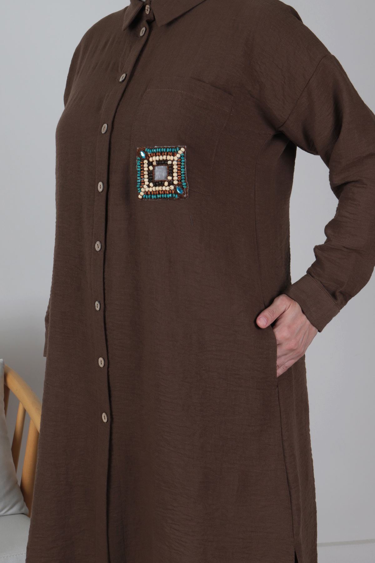 Büyük Beden Tesettür Ahşap Detaylı Tunik 2325 Kahve