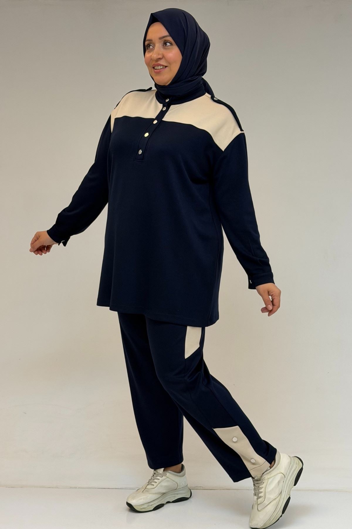 57042 Büyük Beden Yarım Patlı Çıtçıtlı Modal Pantolonlu Takım - Lacivert