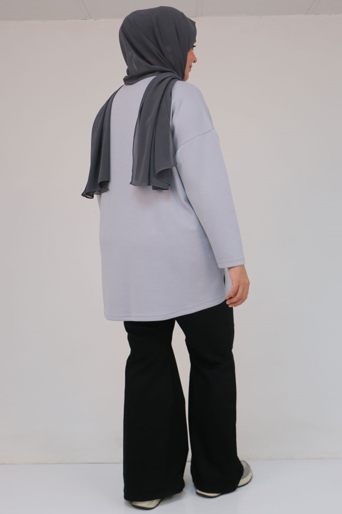 58132-E Büyük Beden Önü Çıma Detaylı Yanı Yırtmaçlı Modal Tunik - Gri