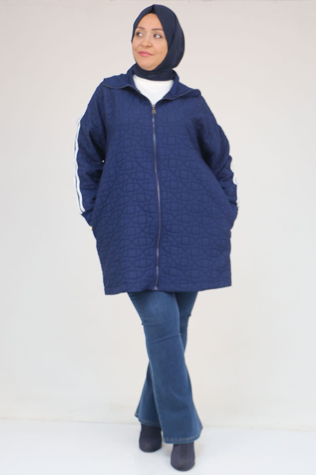 53060-E Büyük Beden Omuzdan Şeritli Kapitone Fermuarlı Ceket - İndigo-Beyaz 