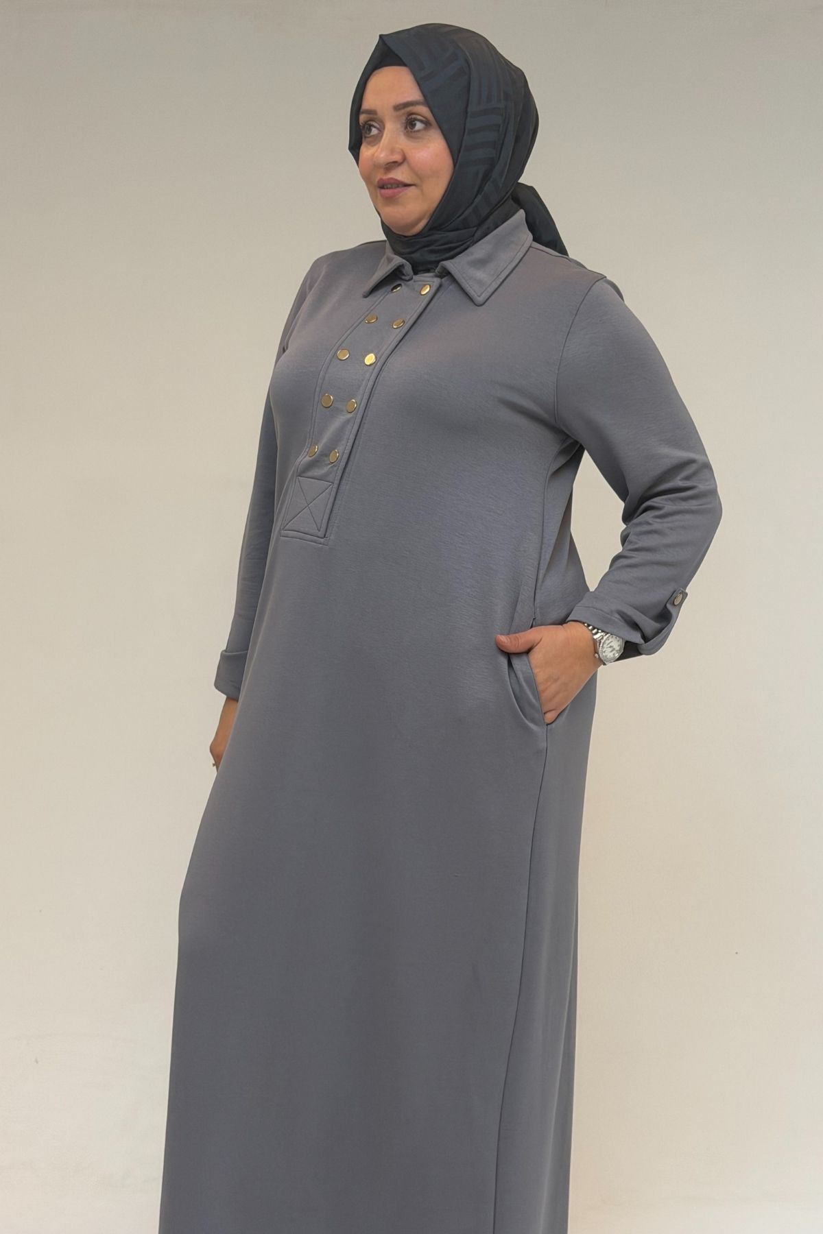 52026 Büyük Beden Şeytan Detaylı Erkek Yakalı Modal Elbise - Gri