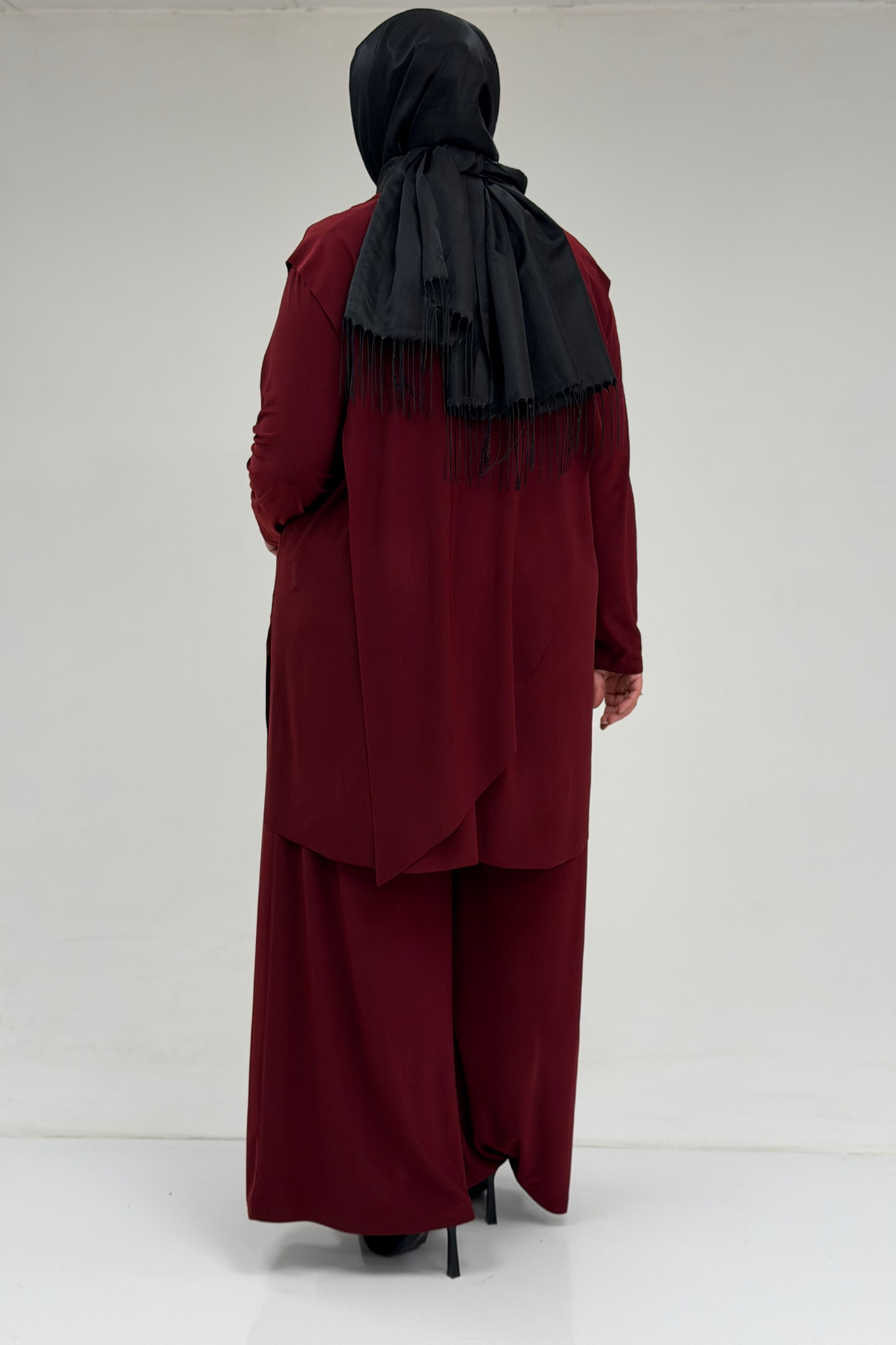 67004 Büyük Beden Önü Ve Arkası Pelerin Detaylı Sandy Pantolonlu Takım - Bordo