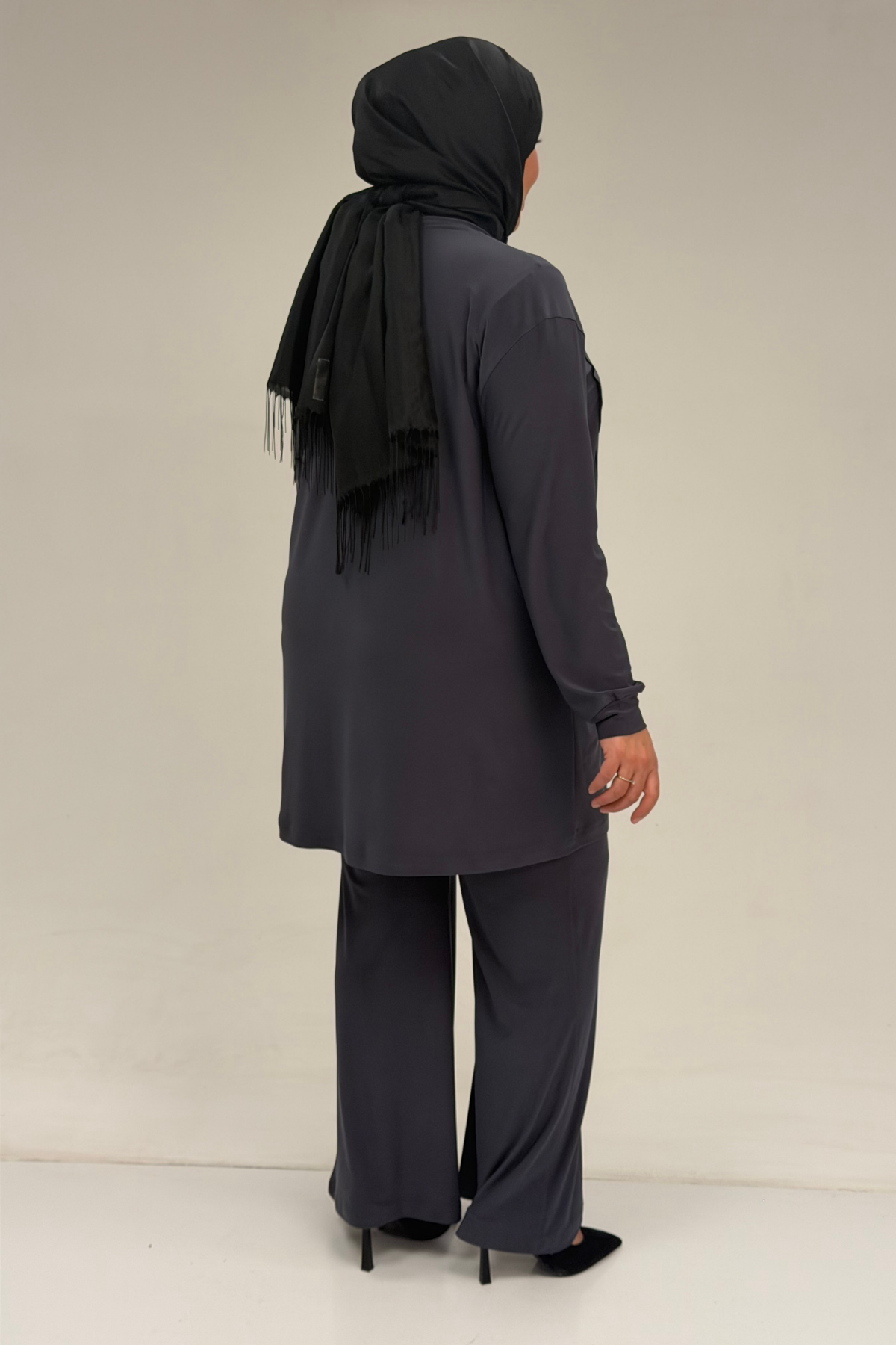 67031 Büyük Beden Yanları Cep Detaylı Pantolonlu Sandy Takım - Antrasit