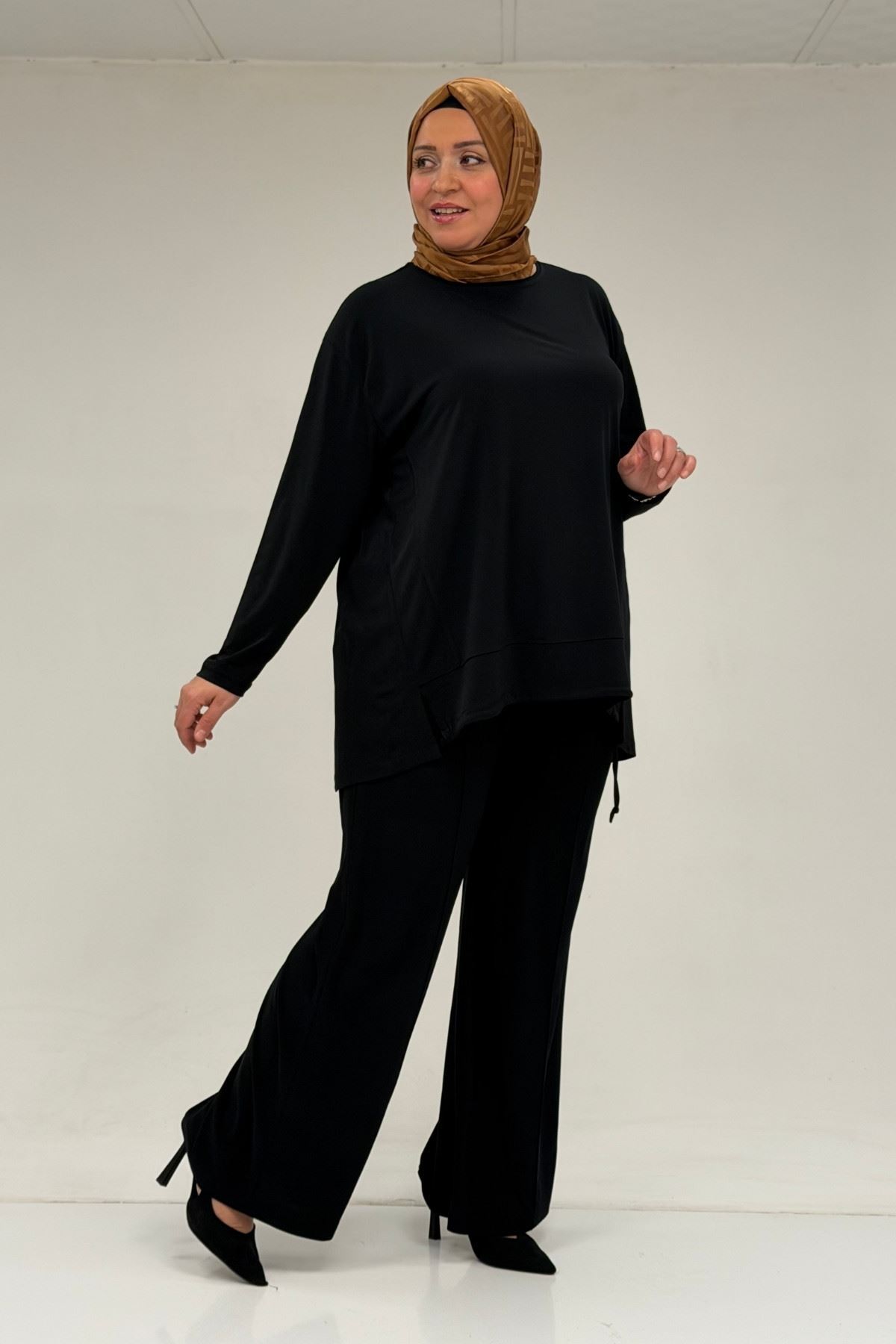 67033 Büyük Beden  Etek Ucu Parçalı Sandy Pantolonlu Takım - Siyah