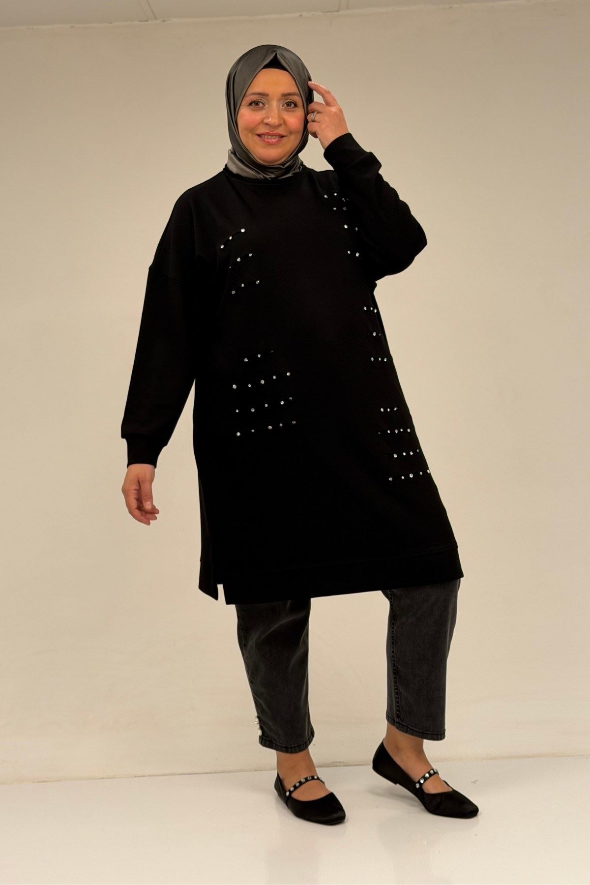 48089 Büyük Beden Beyoğlu Taşlı Modal Tunik - Siyah