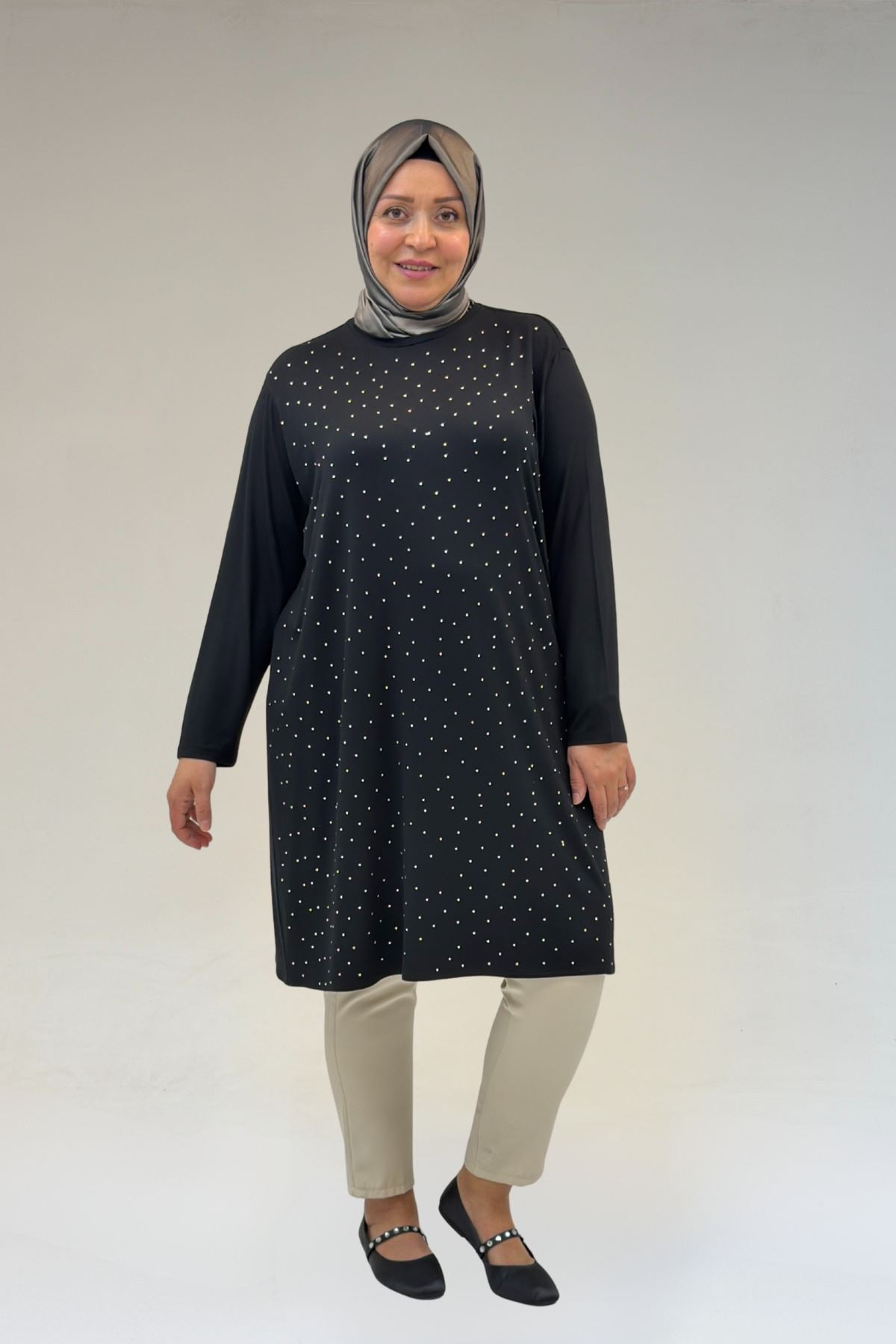 68001 Büyük Beden Önü Taş Baskı Detaylı Penye Tunik - Siyah