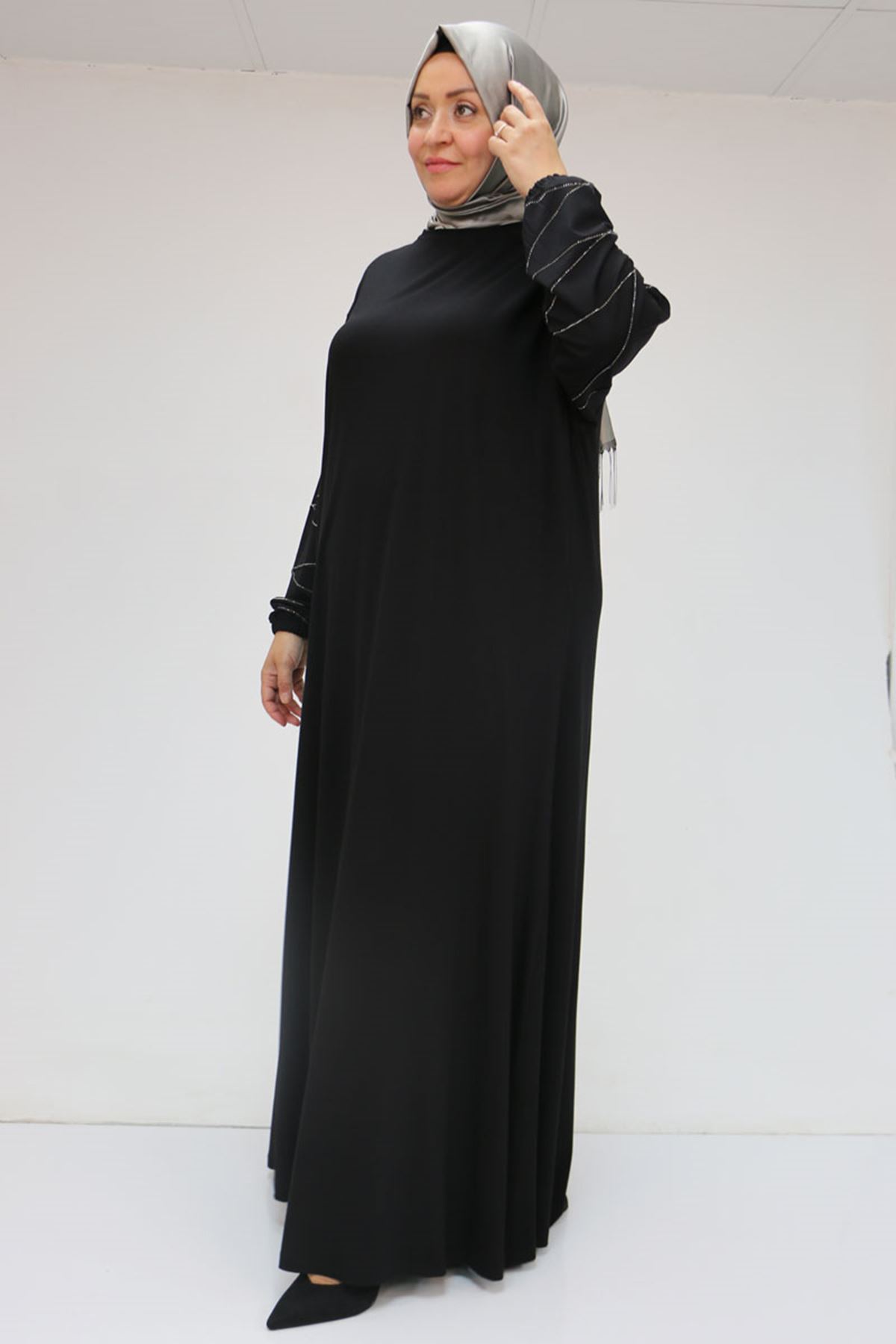 52021 Büyük Beden Çimalı Taş Detaylı Penye Elbise - Siyah