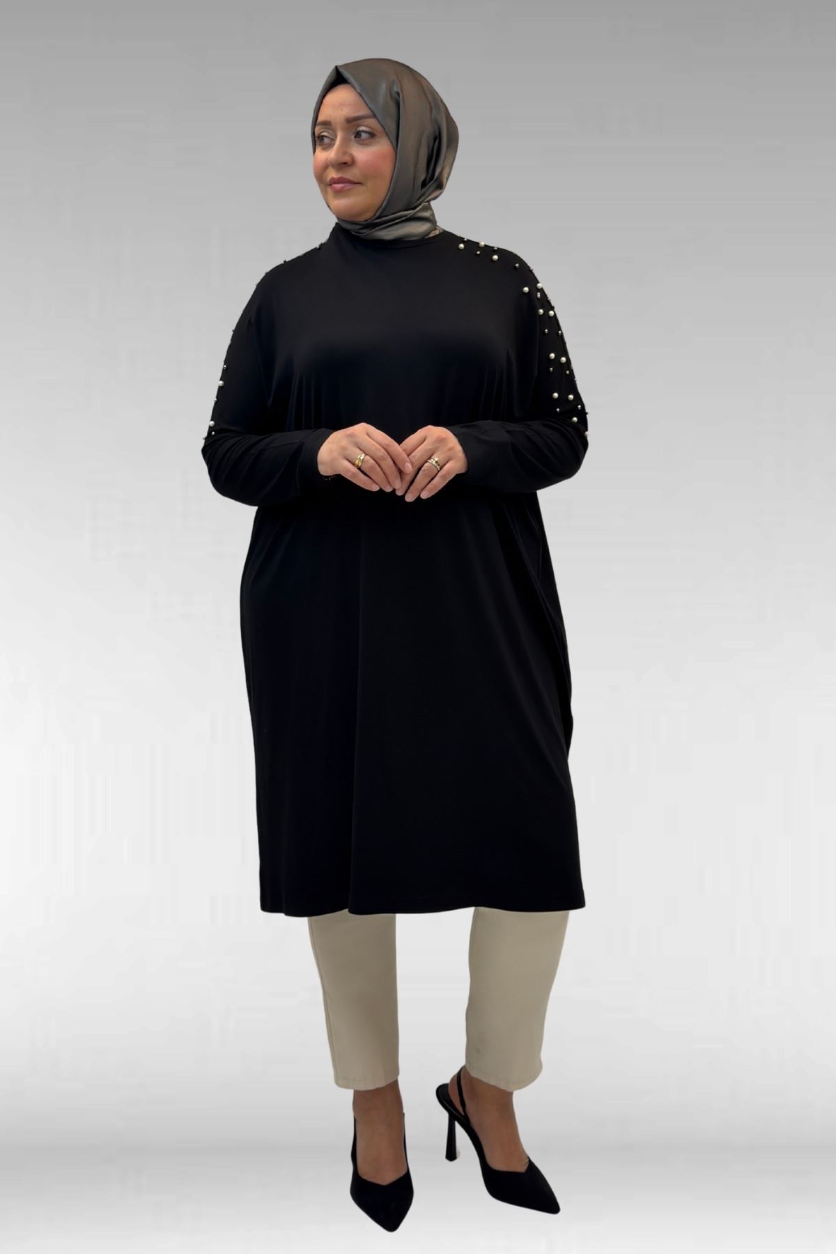 68012 Büyük Beden Omuzları Taş Detaylı Penye Tunik - Siyah