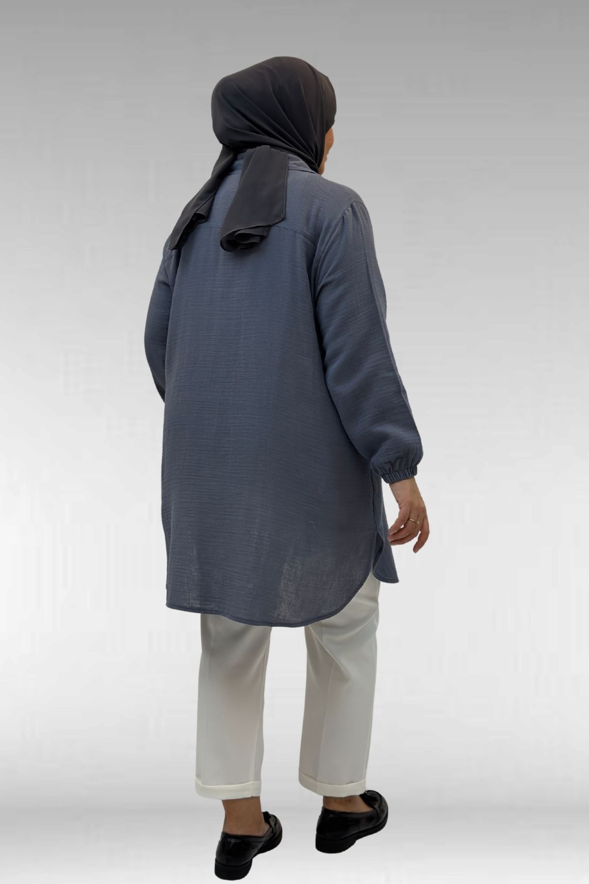 58091 Büyük Beden Kolları Lastikli Müslin Gömlek - Antrasit