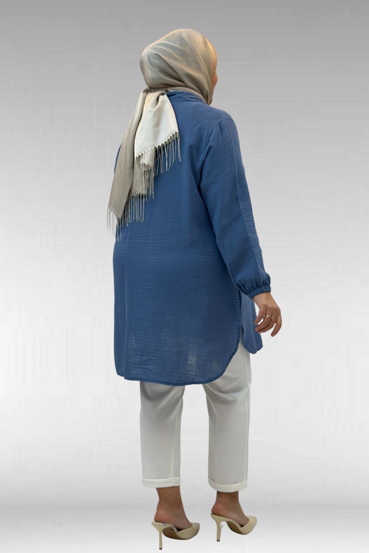 58091 Büyük Beden Kolları Lastikli Müslin Gömlek - Soğuk Mavi