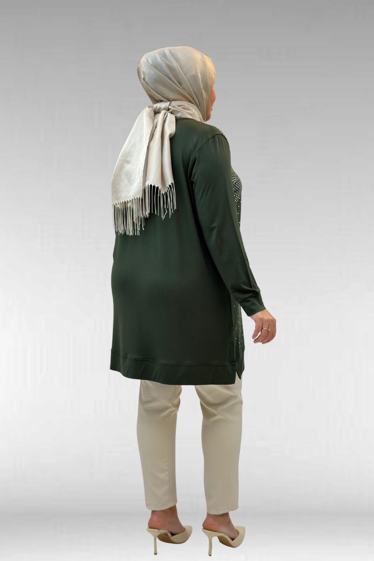 68011 Büyük Beden Önü Taş Detaylı Penye Tunik - Haki