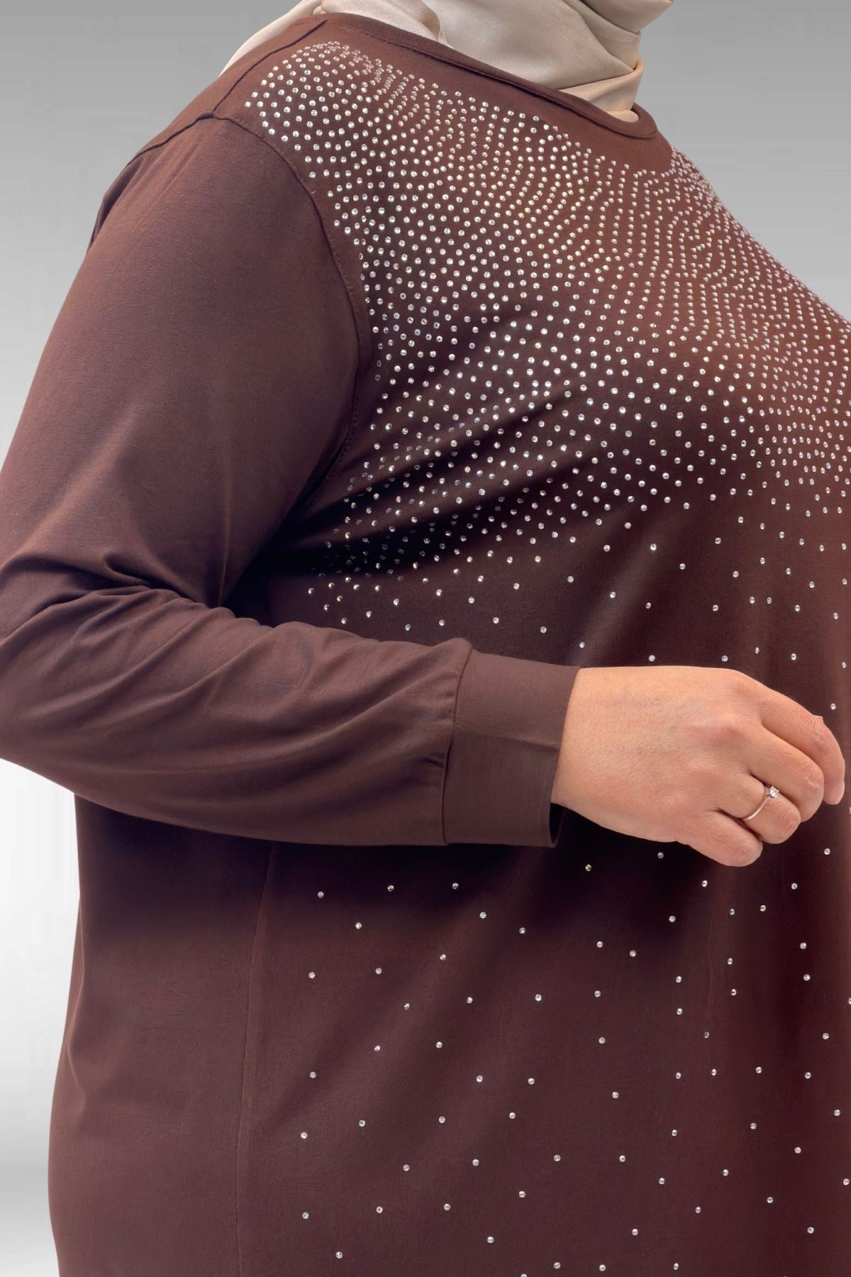 68011 Büyük Beden Önü Taş Detaylı Penye Tunik - Kahve