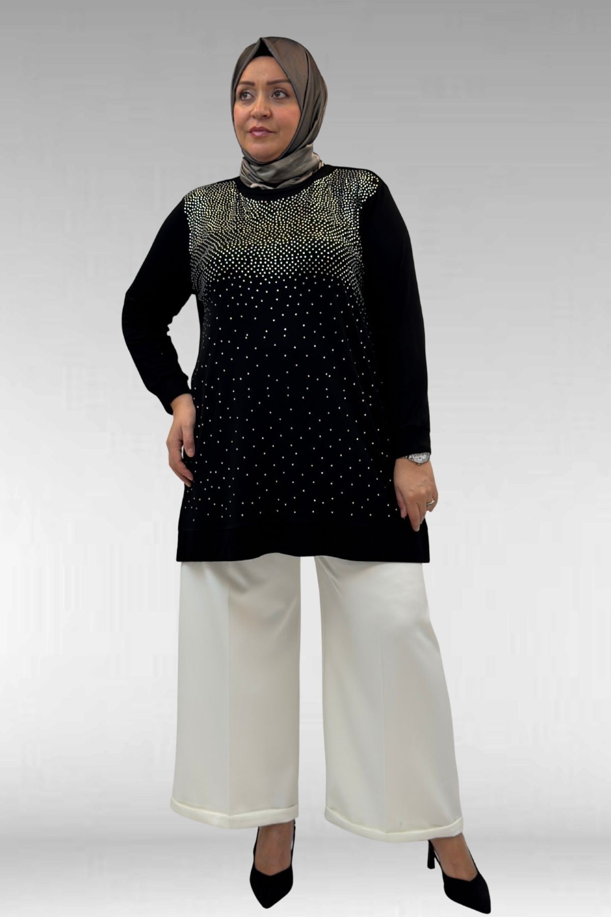 68011 Büyük Beden Önü Taş Detaylı Penye Tunik - Siyah