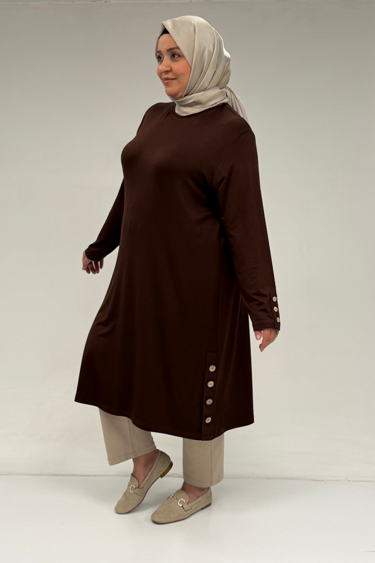 38015  Büyük Beden Düğme Detaylı Penye Tunik -Kahverengi