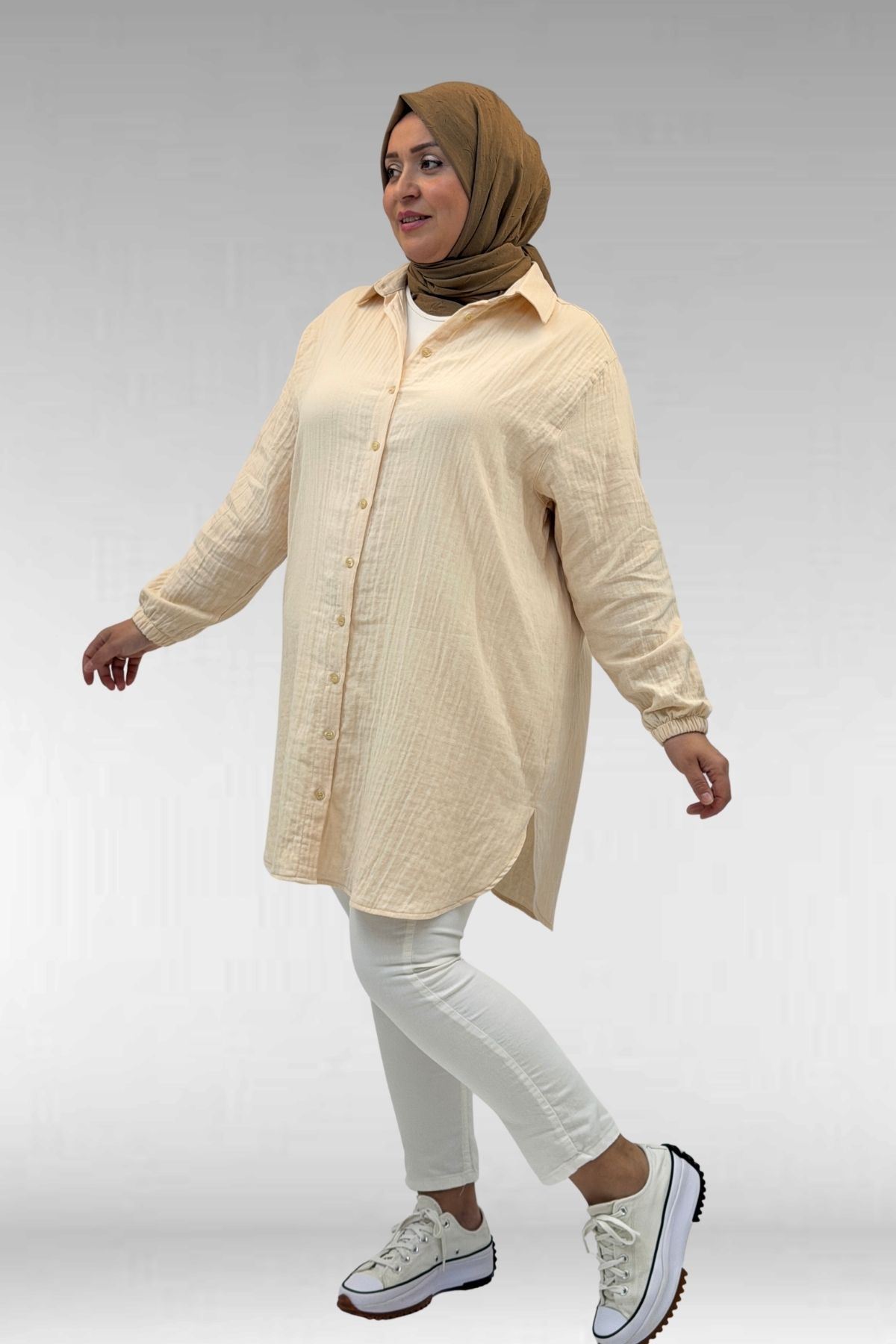 58091 Büyük Beden Kolları Lastikli Müslin Gömlek - Krem