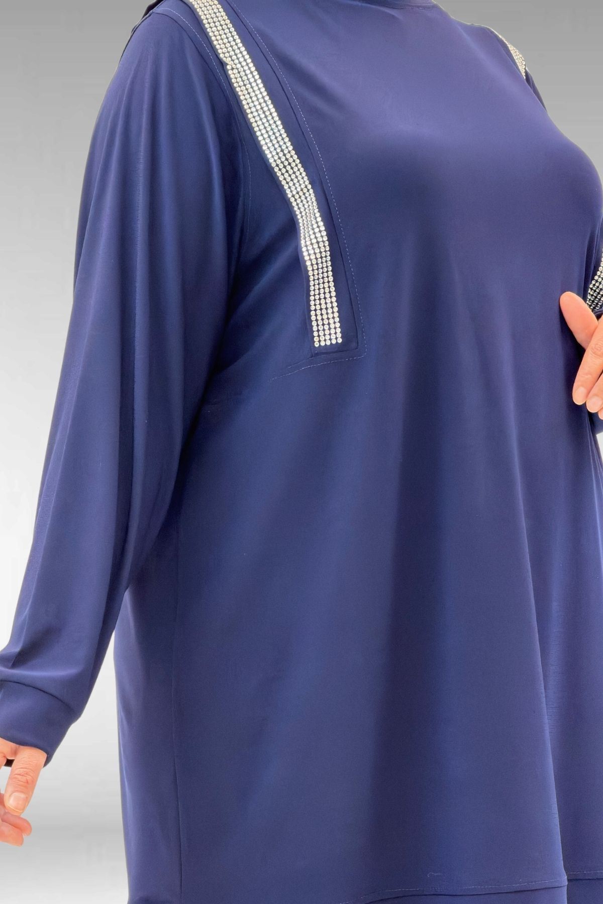 67022 Büyük Beden Omzu Taş Detaylı Sandy Pantolonlu Takım - Lacivert