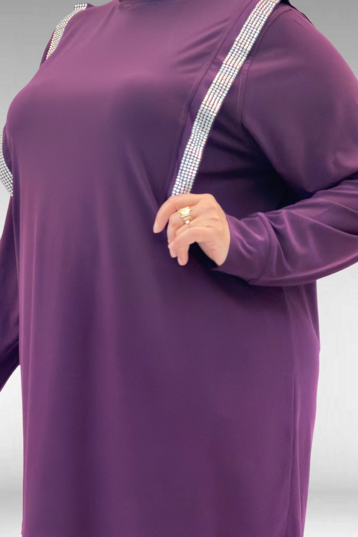 67022 Büyük Beden Omzu Taş Detaylı Sandy Pantolonlu Takım - Mürdüm