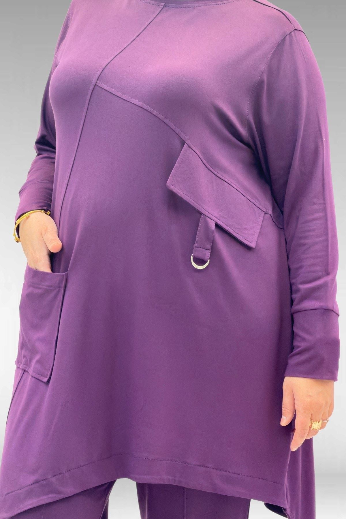 67040 Büyük Beden Cep Kapak Modelli D Halka Detaylı Penye Pantolonlu Takım - Mürdüm