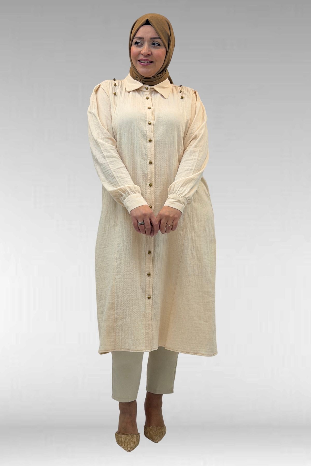 68021 Büyük Beden Düğme Detaylı Müslin Gömlek - Krem