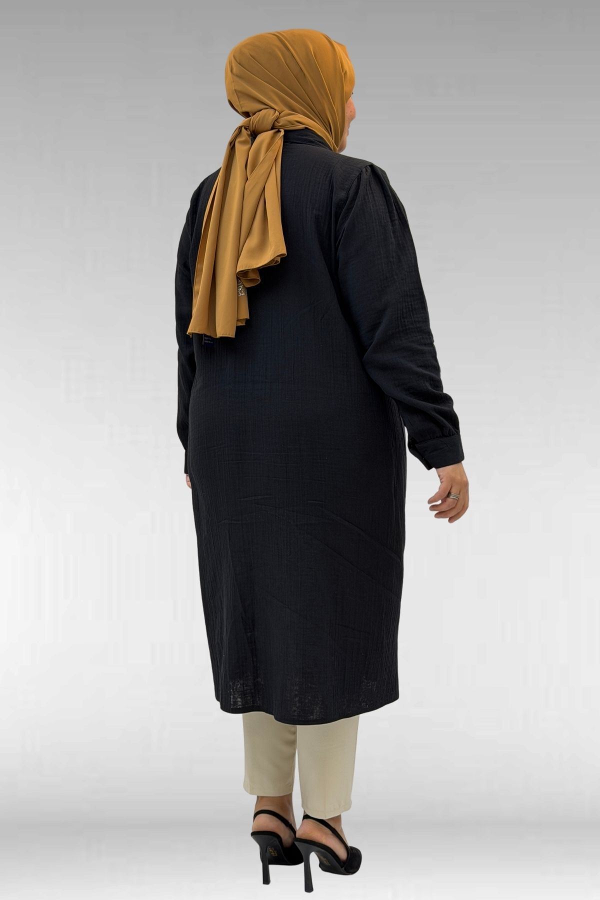 68021 Büyük Beden Düğme Detaylı Müslin Gömlek - Siyah