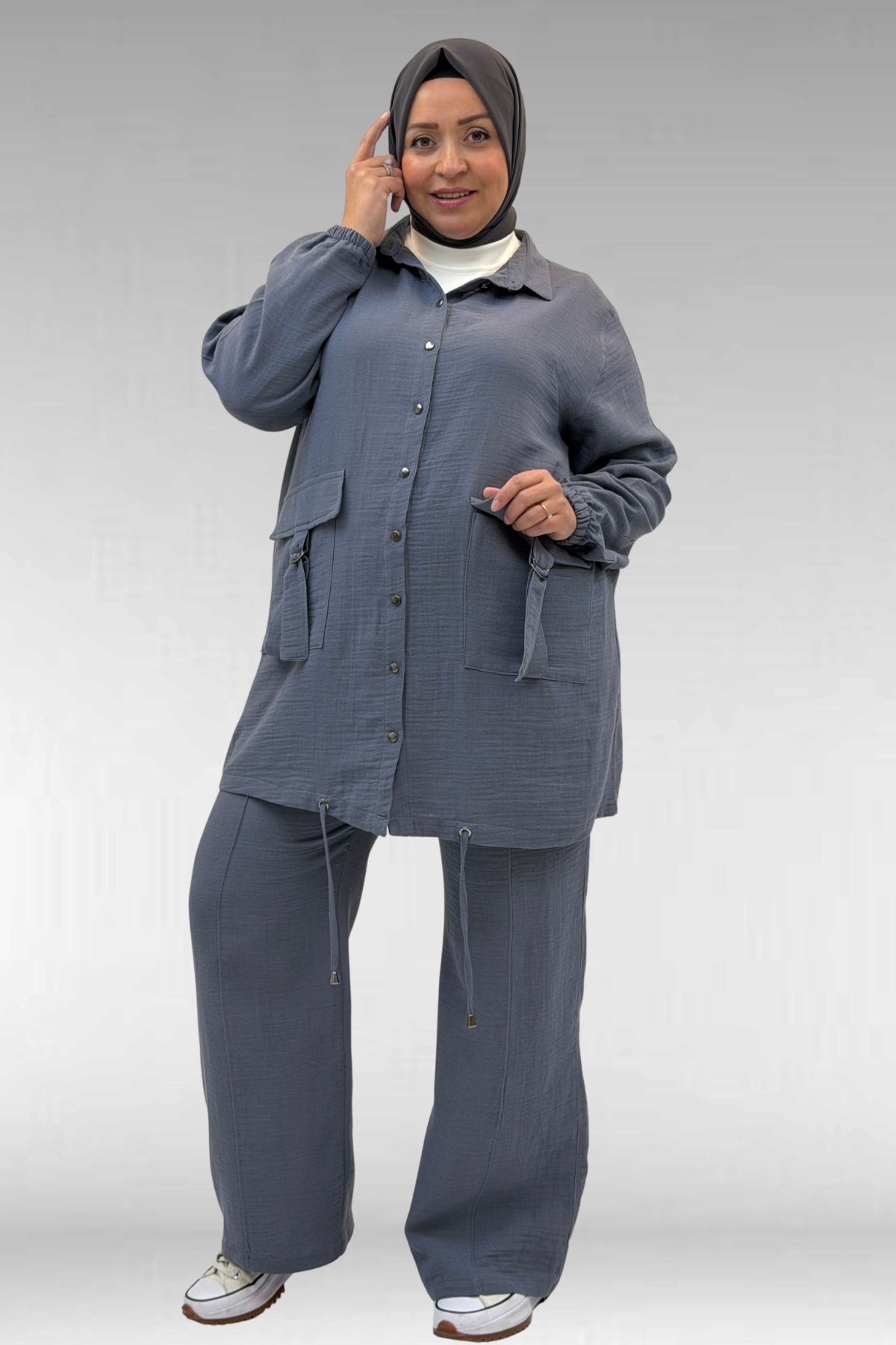 67015 Büyük Beden Cepleri D Toka Detaylı Müslin Pantolonlu Takım - Antrasit