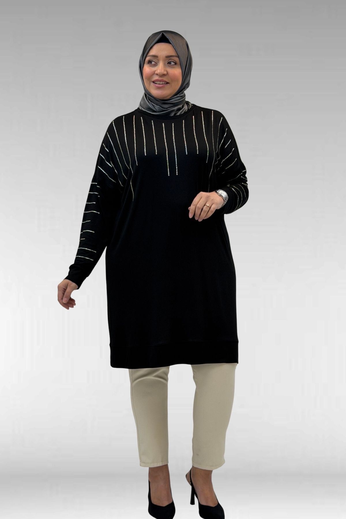 68020 Büyük Beden Damla Taş Detaylı Penye Tunik - Siyah