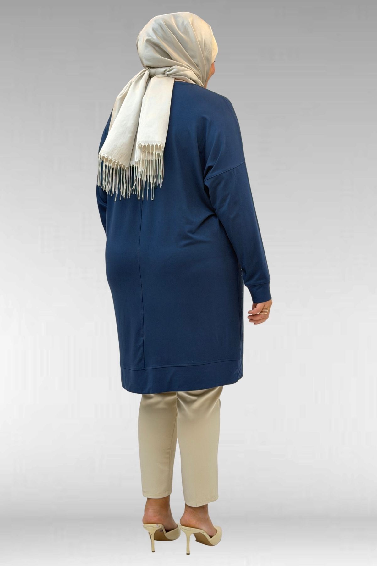 68001 Büyük Beden Önü Taş Baskı Detaylı Penye Tunik - Petrol