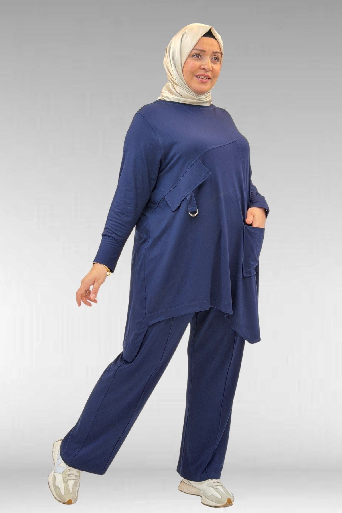 67040-E Büyük Beden Cep Kapak Modelli D Halka Detaylı Penye Pantolonlu Takım - Lacivert 