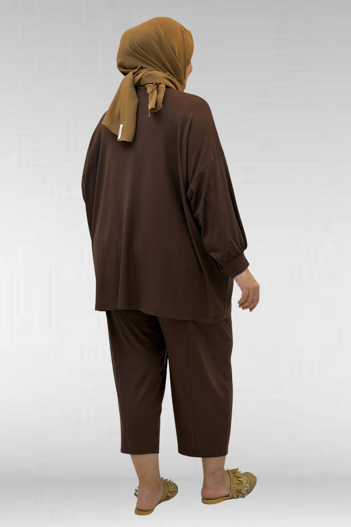 67037-E Büyük Beden Düşük Kol Penye Pantolonlu Takım - Kahve