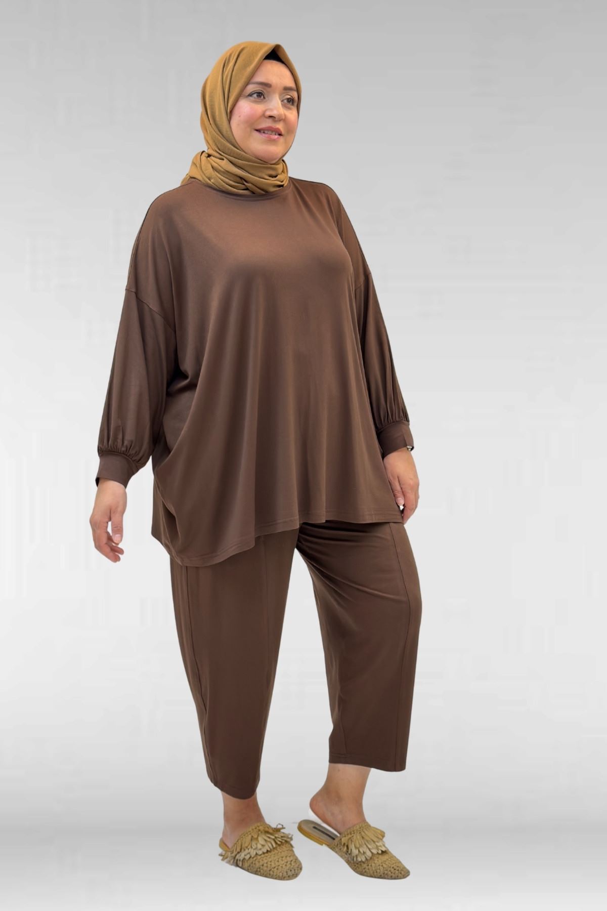 67037-E Büyük Beden Düşük Kol Penye Pantolonlu Takım - Kahve