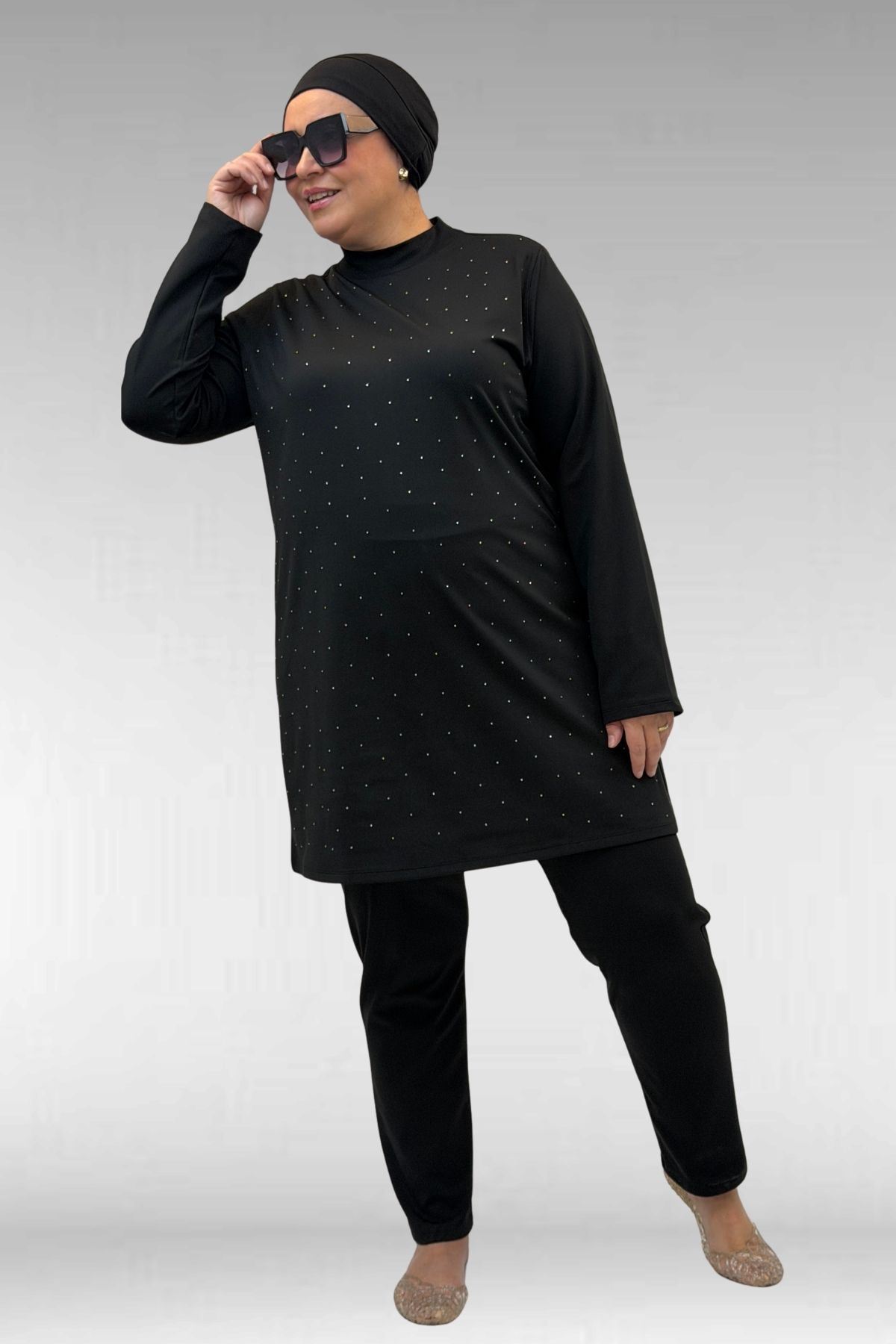 1739 Büyük Beden Önü Taş Baskılı Uzunkol Tesettür Mayo - Siyah