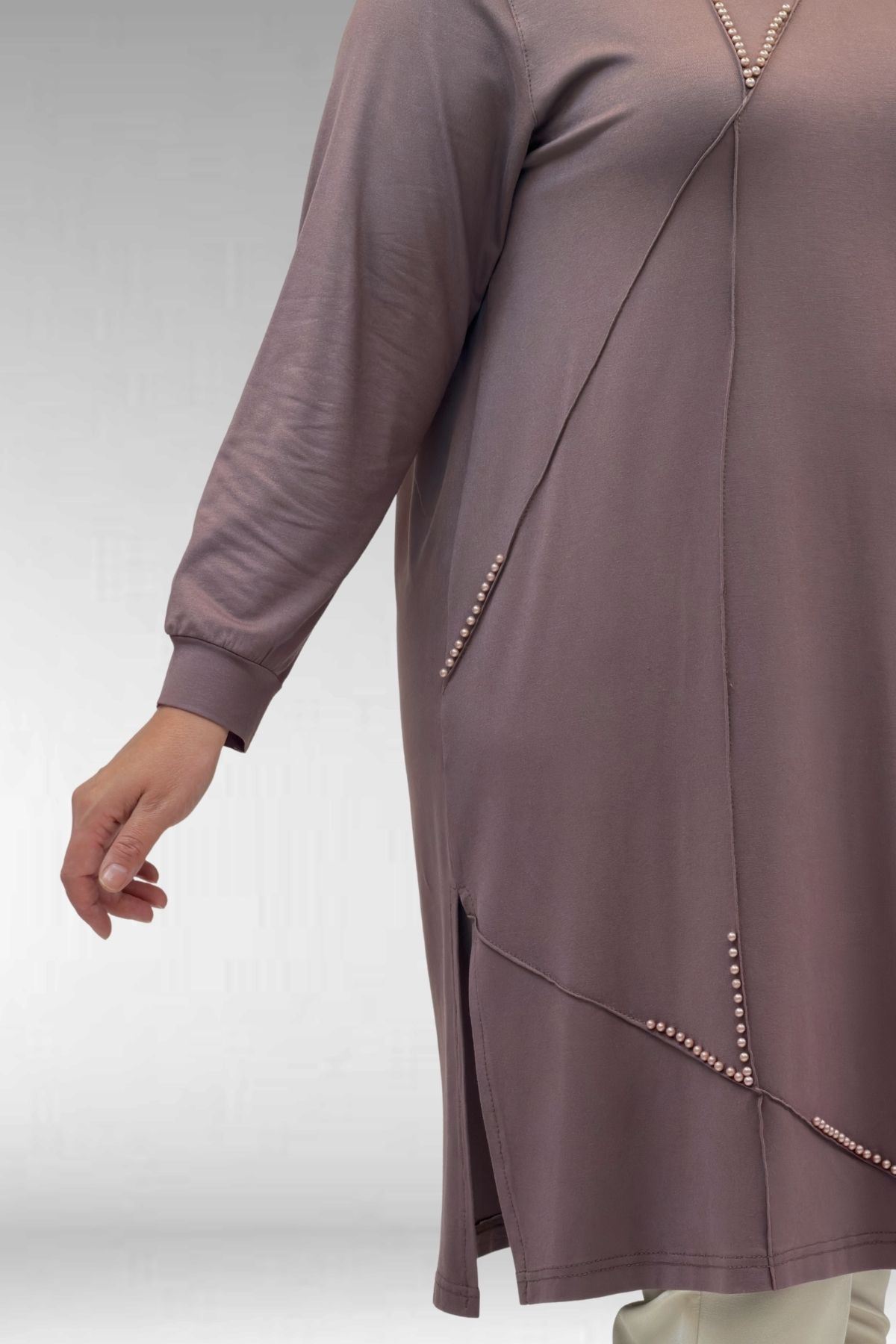 68005 Büyük Beden İnci Çakma Detaylı Penye Tunik - Vizon