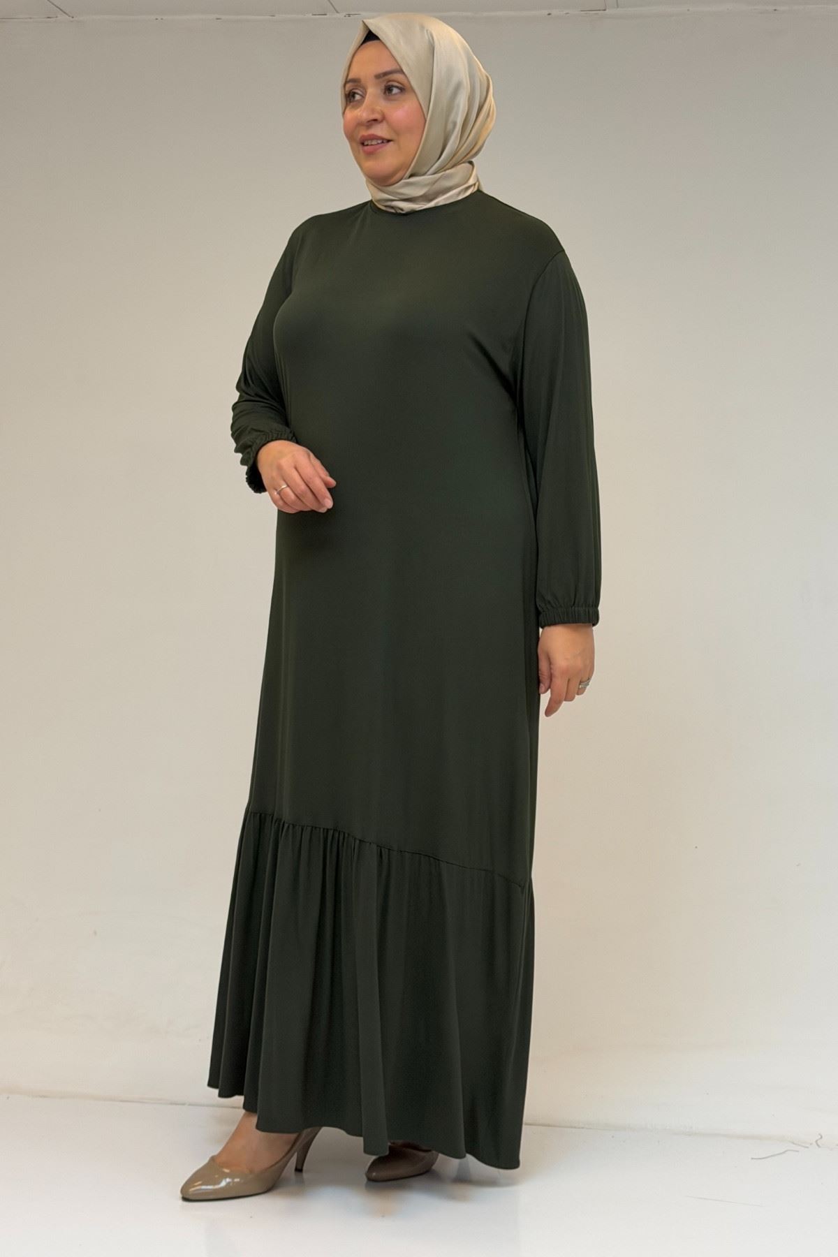 52034-E Büyük Beden Eteği Fırfrılı Penye Elbise - Haki