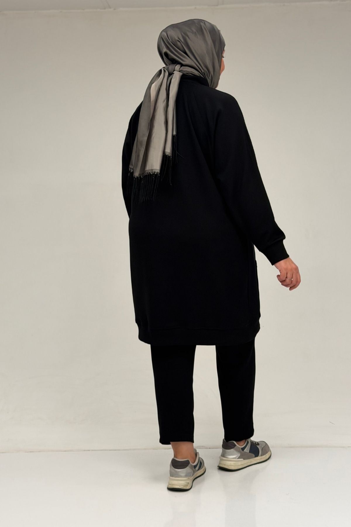 47088-E Büyük Beden Omzu Taş Detaylı Pantolonlu Takım - Siyah