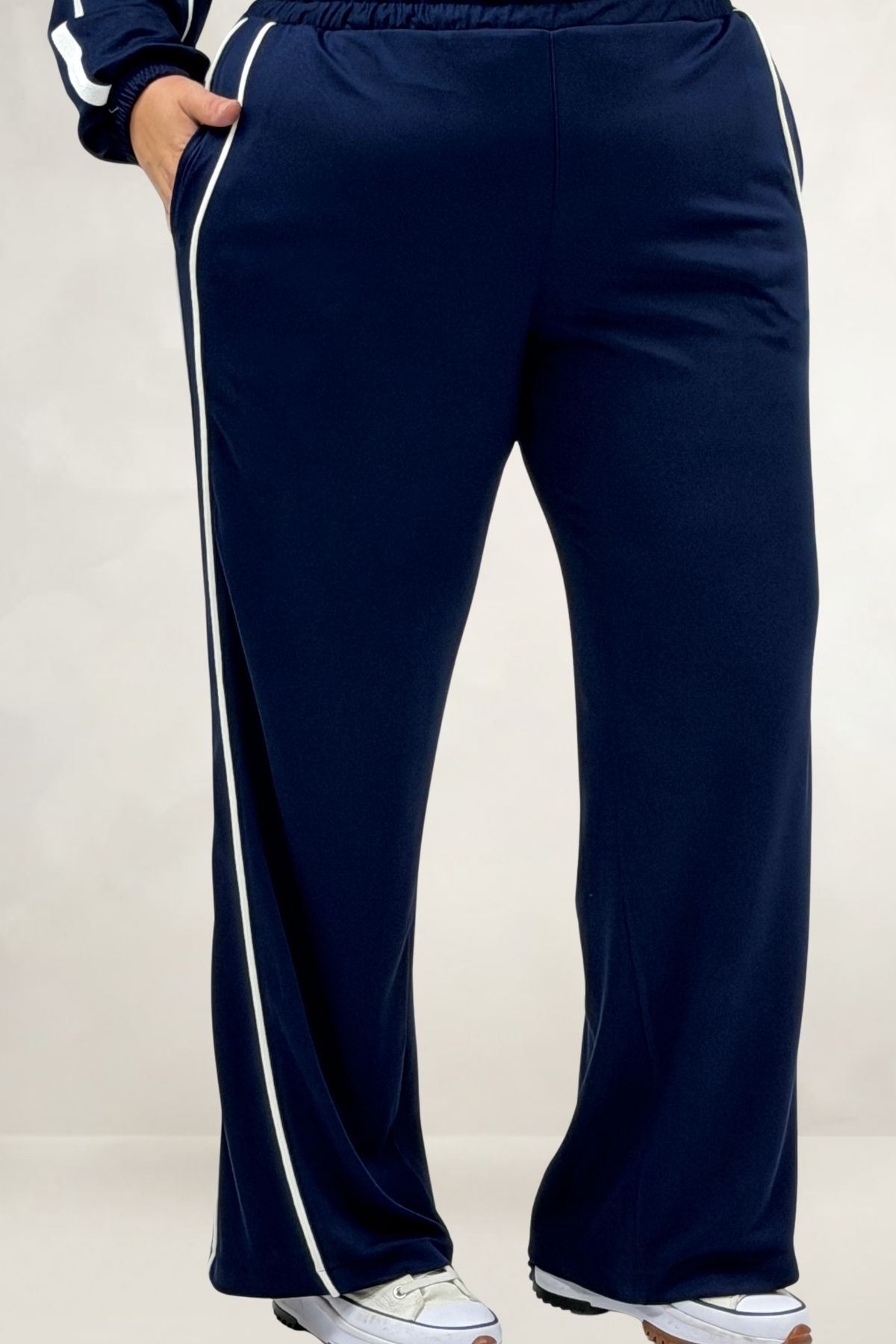 67073 Büyük Beden Kıstırma Biyeli Modal Pantolonlu Takım - Lacivert