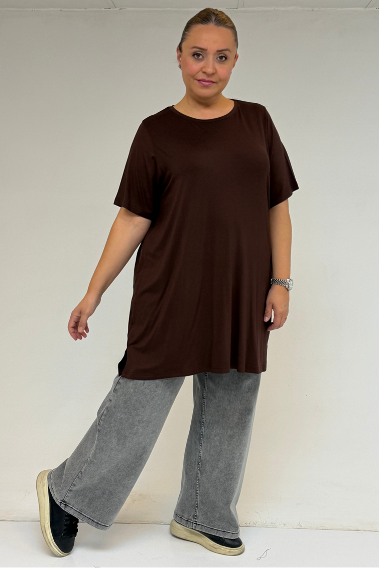 58507 Büyük Beden Yakası Biyeli Penye Tişört - Kahve
