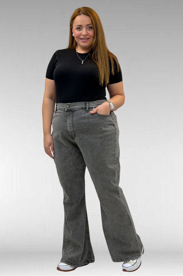 9110-11 Büyük Beden İspanyol Paça Kot Pantolon - Siyah