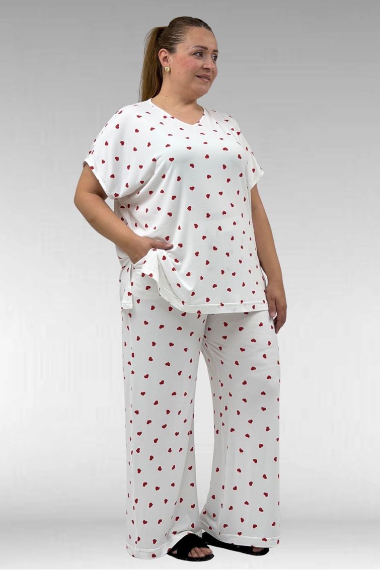 67802 Büyük Beden Yanı Yırtmaçlı Milan Pijama Takımı - Kırmızı Kalp Desenli