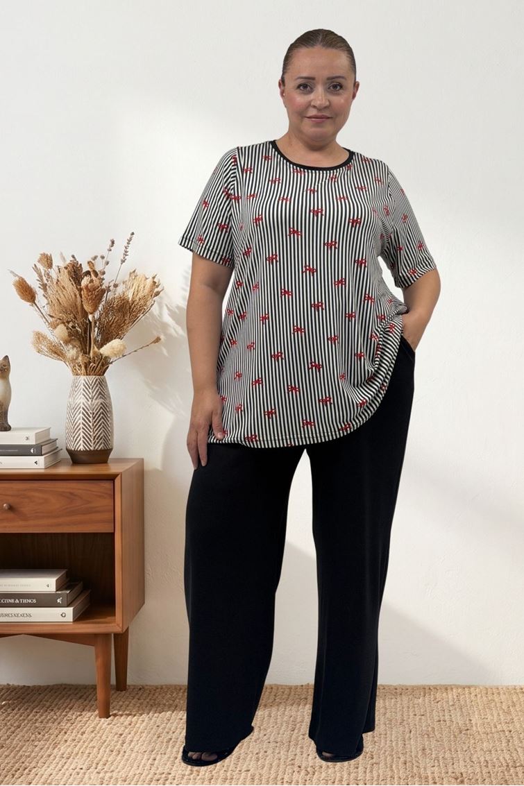 67809 Büyük Beden Üstü Desenli Kombinli Milan-Modal Pijama Takımı - Kırmızı Kurdele Desenli